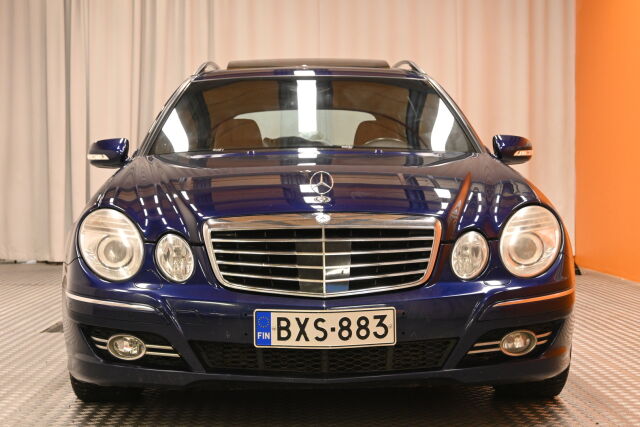 Sininen Farmari, Mercedes-Benz E – BXS-883
