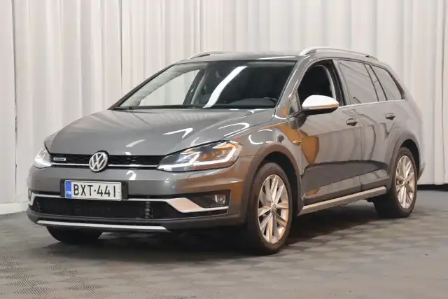 Harmaa Farmari, Volkswagen Golf – BXT-441