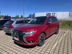 Punainen Farmari, Mitsubishi Outlander – BXT-830, kuva 1