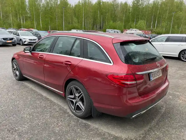 Punainen Farmari, Mercedes-Benz C – BXU-231