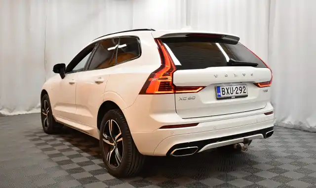 Valkoinen Maastoauto, Volvo XC60 – BXU-292