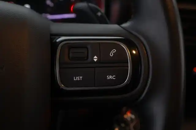 Ruskea Tila-auto, Citroen Berlingo – BXU-582