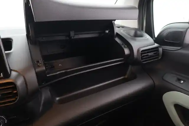 Ruskea Tila-auto, Citroen Berlingo – BXU-582