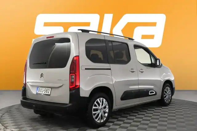 Ruskea Tila-auto, Citroen Berlingo – BXU-582