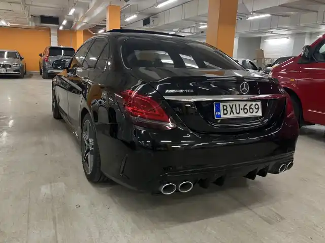 Musta Sedan, Mercedes-Benz C 43 AMG – BXU-669