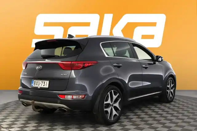 Harmaa Maastoauto, Kia Sportage – BXU-731
