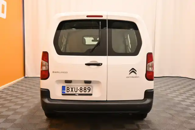 Valkoinen Pakettiauto, Citroen Berlingo Van – BXU-889