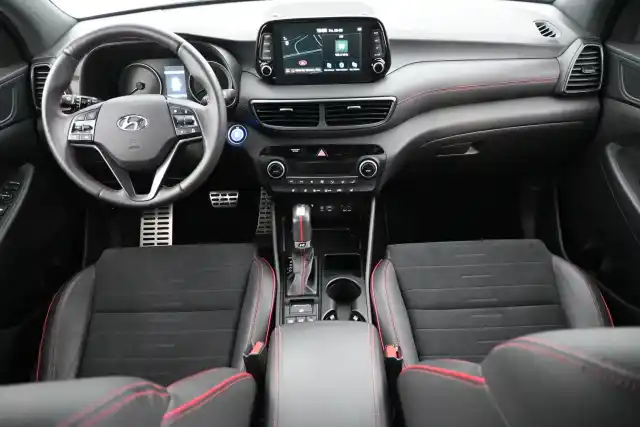 Harmaa Maastoauto, Hyundai Tucson – BXX-399