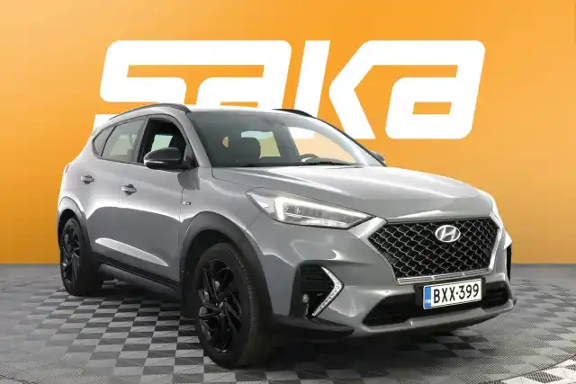 Harmaa Maastoauto, Hyundai Tucson – BXX-399