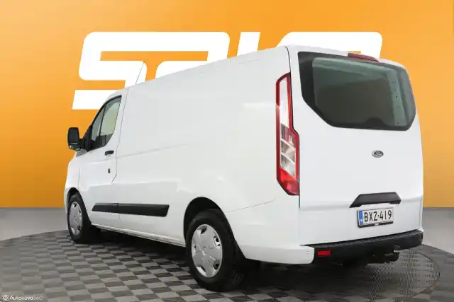 Valkoinen Pakettiauto, Ford Transit Custom – BXZ-419