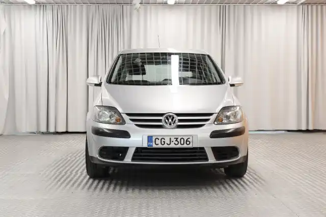 Harmaa Tila-auto, Volkswagen Golf Plus – CGJ-306