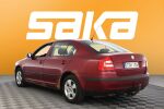 Punainen Sedan, Skoda Octavia – CGK-135, kuva 5