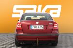 Punainen Sedan, Skoda Octavia – CGK-135, kuva 7