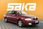 Punainen Sedan, Skoda Octavia – CGK-135, kuva 1