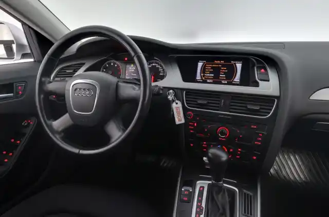 Hopea Farmari, Audi A4 – CGX-873