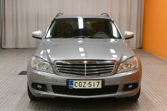 Harmaa Farmari, Mercedes-Benz C – CGZ-517