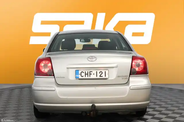 Hopea Sedan, Toyota Avensis – CHF-121