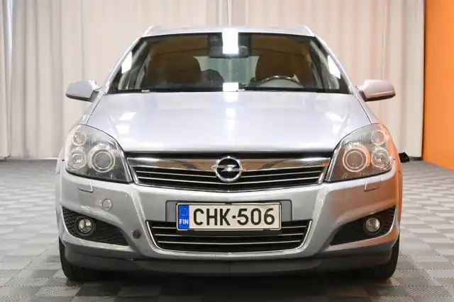 Hopea Farmari, Opel Astra – CHK-506