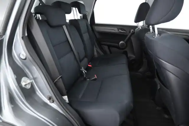 Harmaa Maastoauto, Honda CR-V – CHK-848