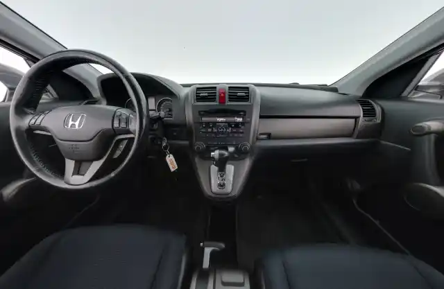 Harmaa Maastoauto, Honda CR-V – CHK-848