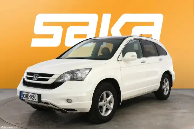 Valkoinen Maastoauto, Honda CR-V – CHK-920