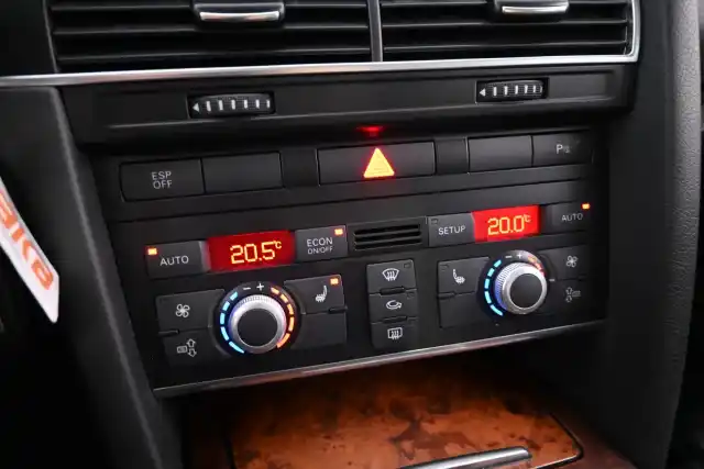 Harmaa Farmari, Audi A6 – CHM-495
