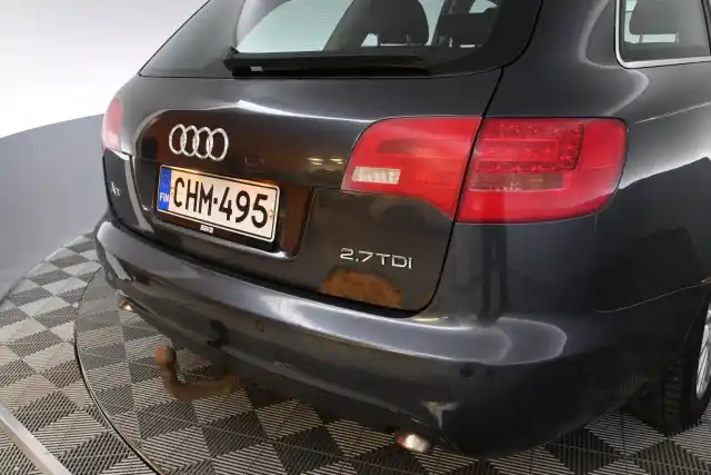 Harmaa Farmari, Audi A6 – CHM-495