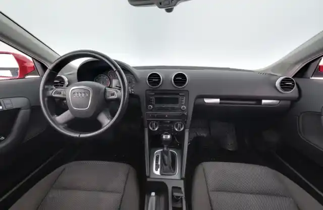 Punainen Viistoperä, Audi A3 – CHN-830