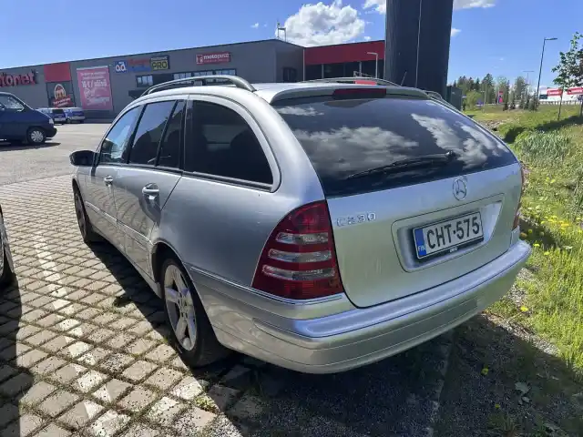 Harmaa Farmari, Mercedes-Benz C – CHT-575