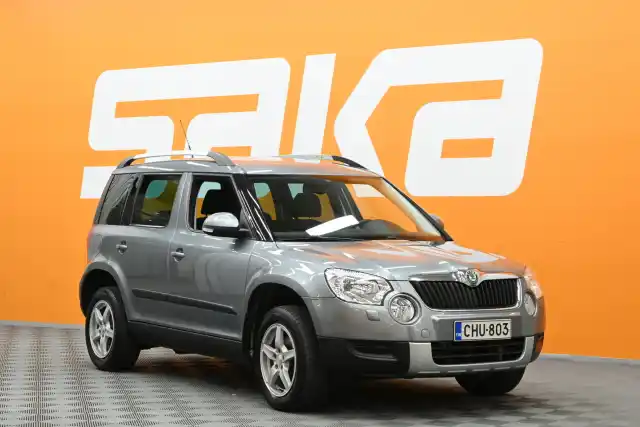 Harmaa Maastoauto, Skoda Yeti – CHU-803