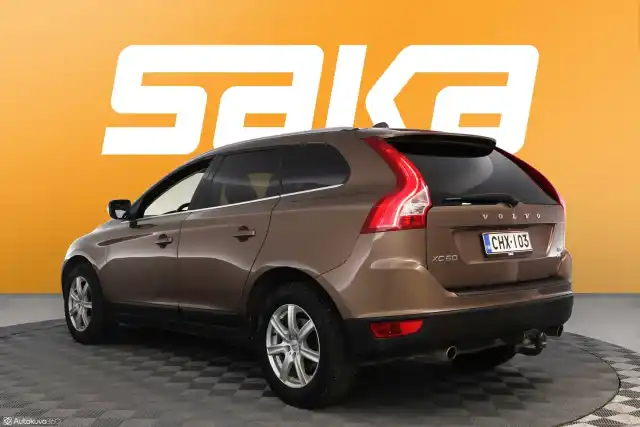 Ruskea Farmari, Volvo XC60 – CHX-103