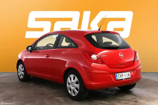 Punainen Viistoperä, Opel Corsa – CHY-116