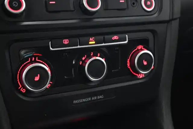 Musta Farmari, Volkswagen Golf – CHZ-651