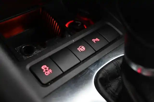Musta Farmari, Volkswagen Golf – CHZ-651