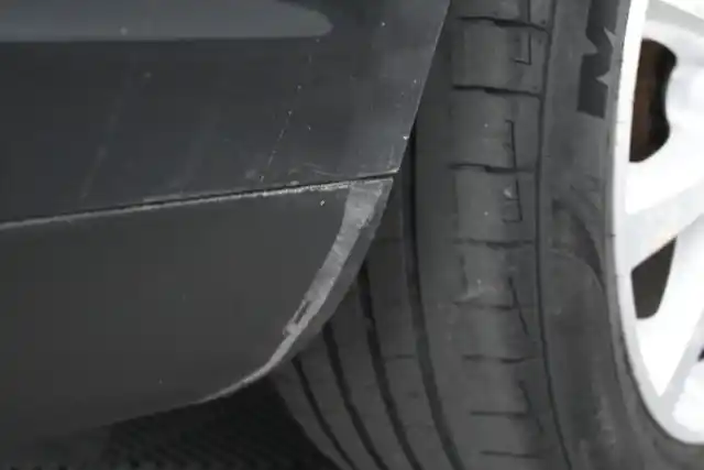 Musta Farmari, Volkswagen Golf – CHZ-651