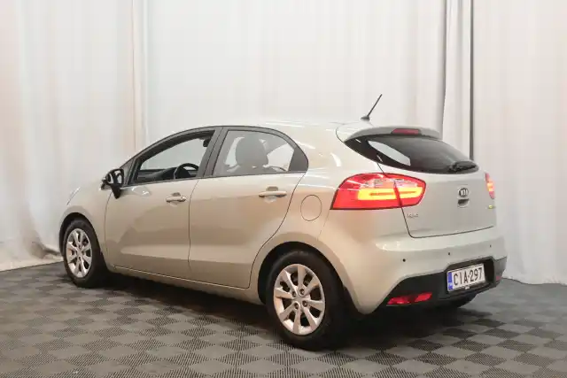 Ruskea Viistoperä, Kia Rio – CIA-297