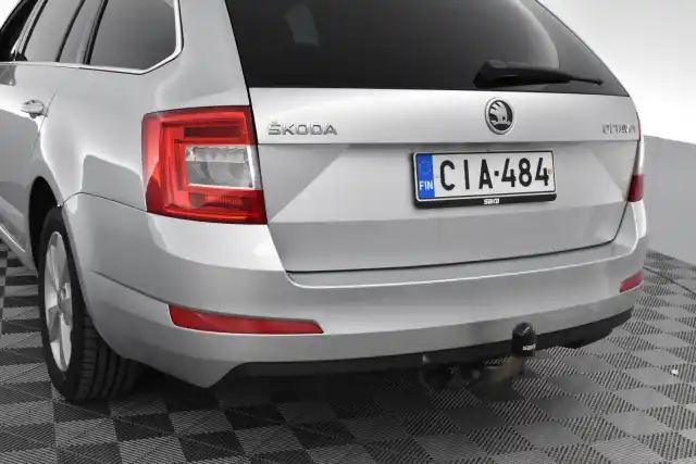 Hopea Farmari, Skoda Octavia – CIA-484