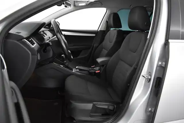 Hopea Farmari, Skoda Octavia – CIA-484