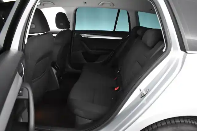 Hopea Farmari, Skoda Octavia – CIA-484
