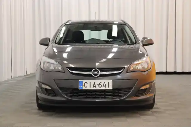 Harmaa Farmari, Opel Astra – CIA-641