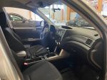 Harmaa Farmari, Subaru Forester – CIB-136, kuva 4