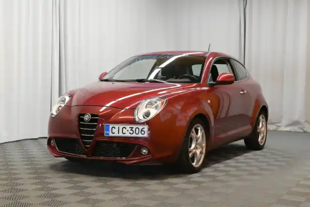 Punainen Viistoperä, Alfa Romeo Mito – CIC-306