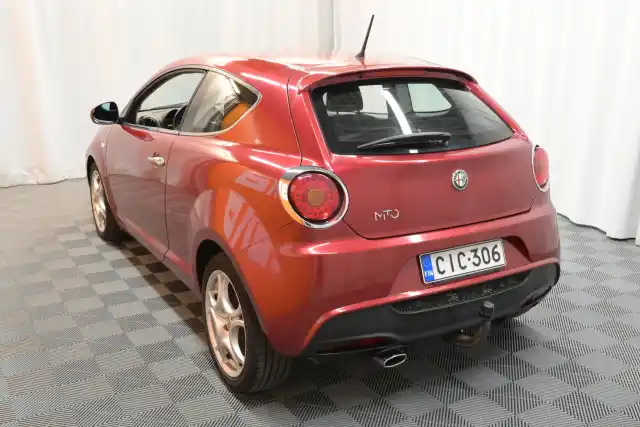 Punainen Viistoperä, Alfa Romeo Mito – CIC-306