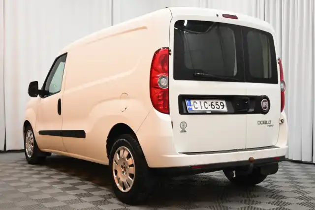 Valkoinen Pakettiauto, Fiat Doblo – CIC-659