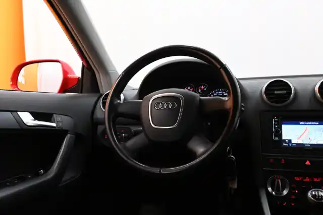 Punainen Viistoperä, Audi A3 – CIE-648
