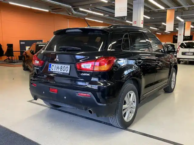 Musta Farmari, Mitsubishi ASX – CIH-800