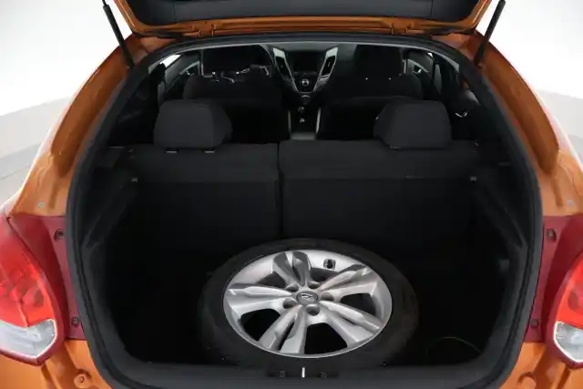 Oranssi Viistoperä, Hyundai Veloster – CII-444