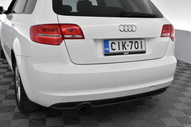 Valkoinen Viistoperä, Audi A3 – CIK-701