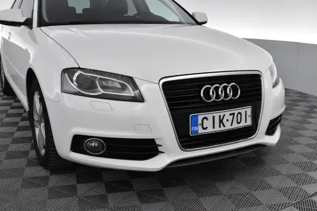 Valkoinen Viistoperä, Audi A3 – CIK-701