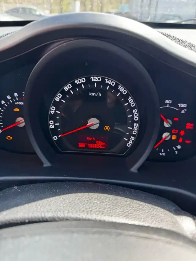 Musta Maastoauto, Kia Sportage – CIL-266